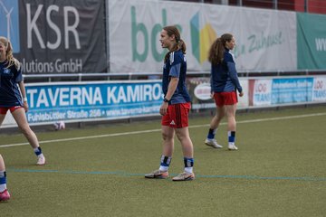 Bild 36 - wBJ Hamburger SV - FC Suederelbe : Ergebnis: 9:0